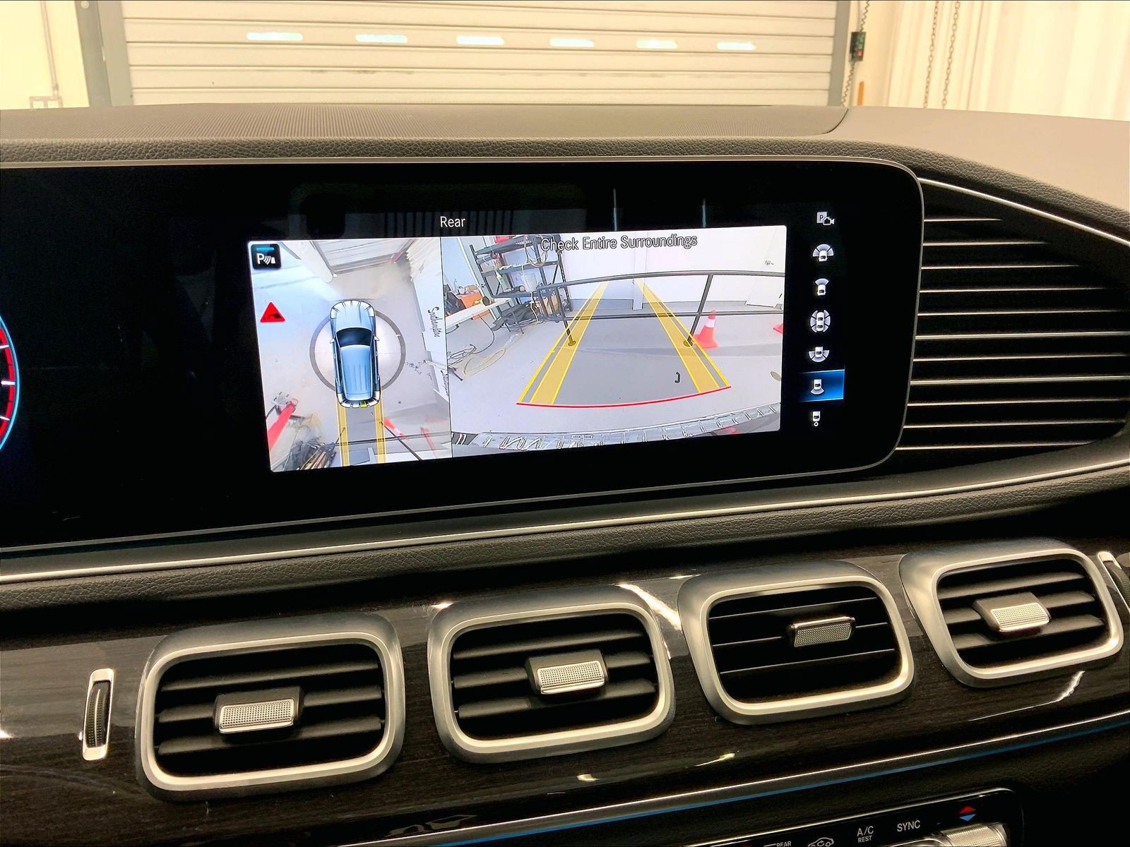 Used 2021 Mercedes-Benz GLE 450 4MATIC image 23