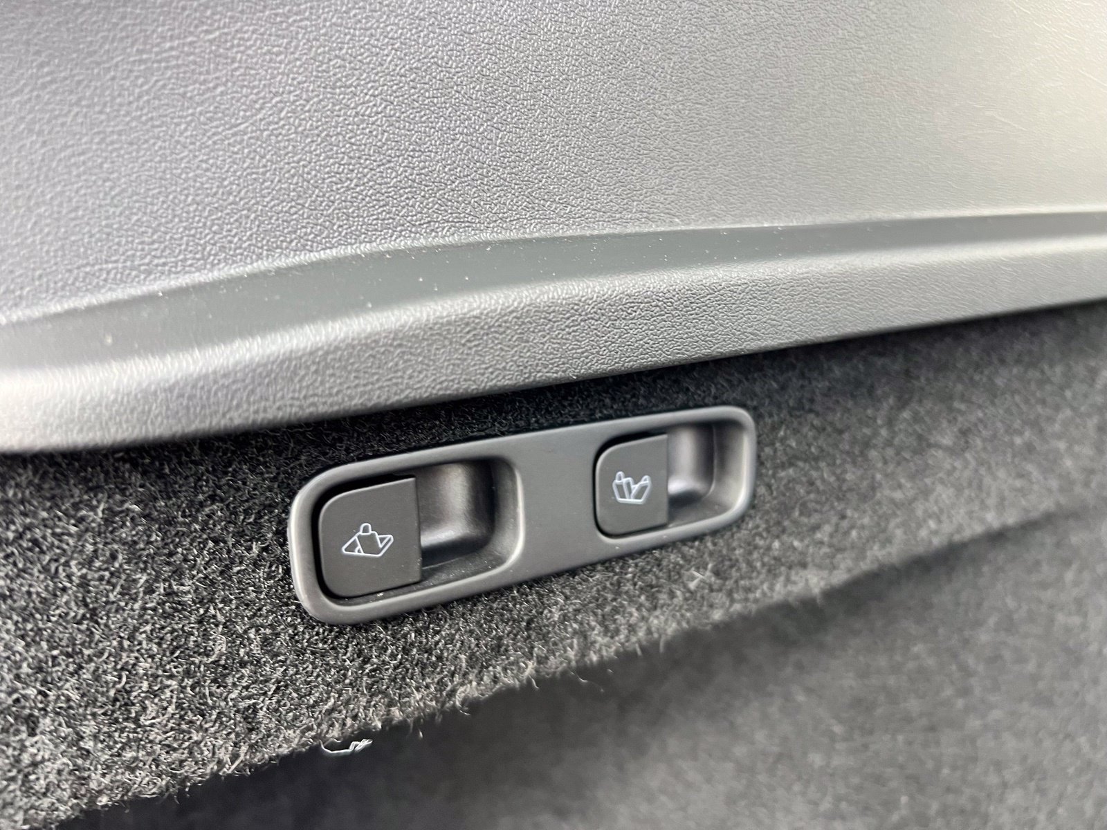 Used 2025 Tesla Model Y Long Range RWD image 22