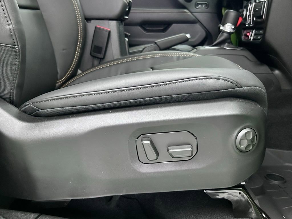 New 2025 Jeep Wrangler Unlimited Rubicon 392 image 44