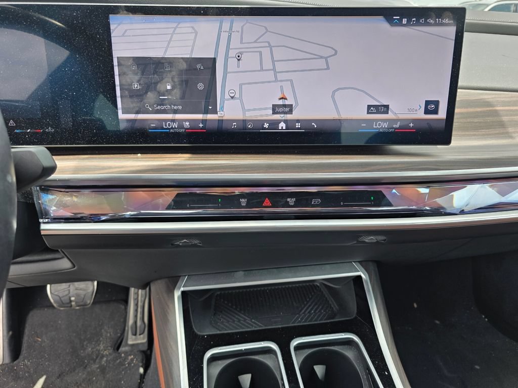 Certified 2023 BMW 760i xDrive AWD/4WD image 17