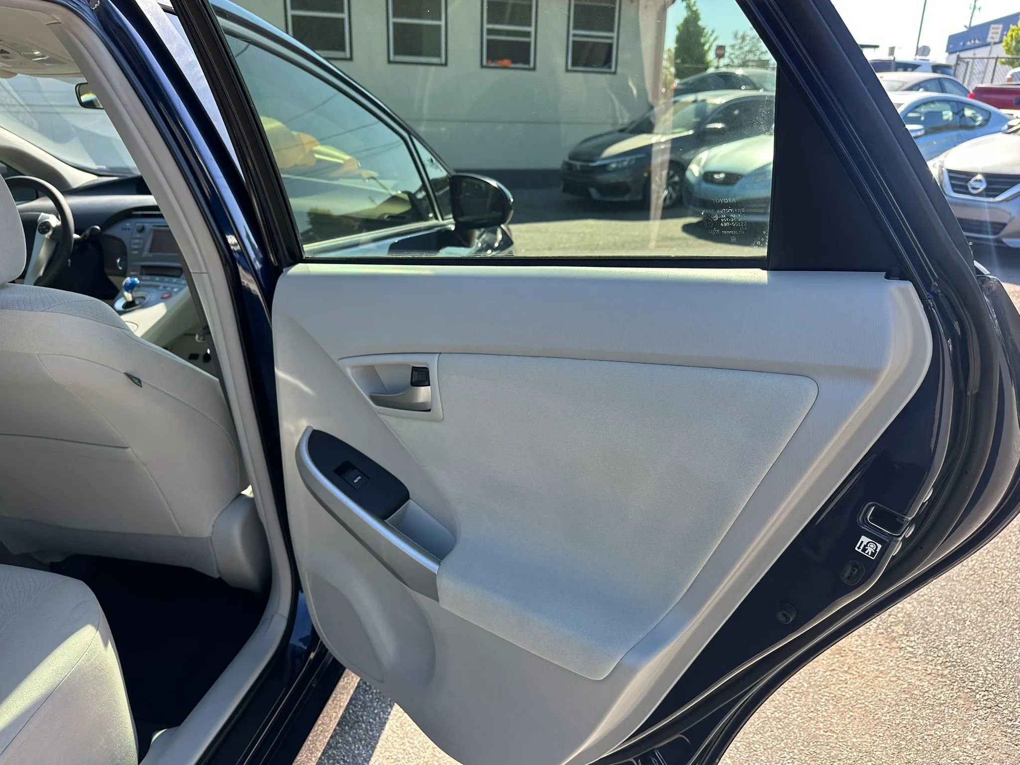 Used 2015 Toyota Prius Three FWD image 16