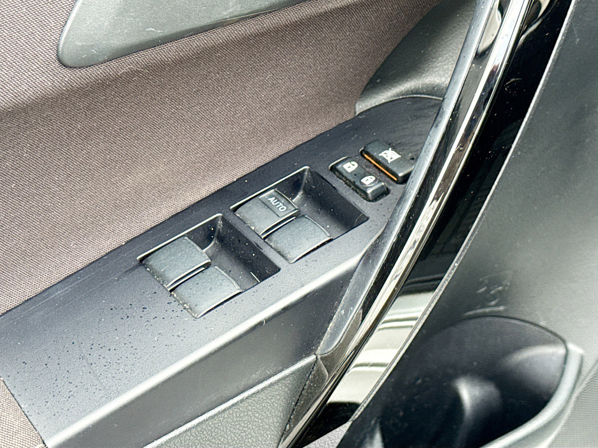 Used 2017 Toyota Corolla iM image 8