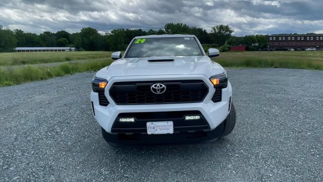 Certified 2024 Toyota Tacoma TRD Sport AWD/4WD image 3