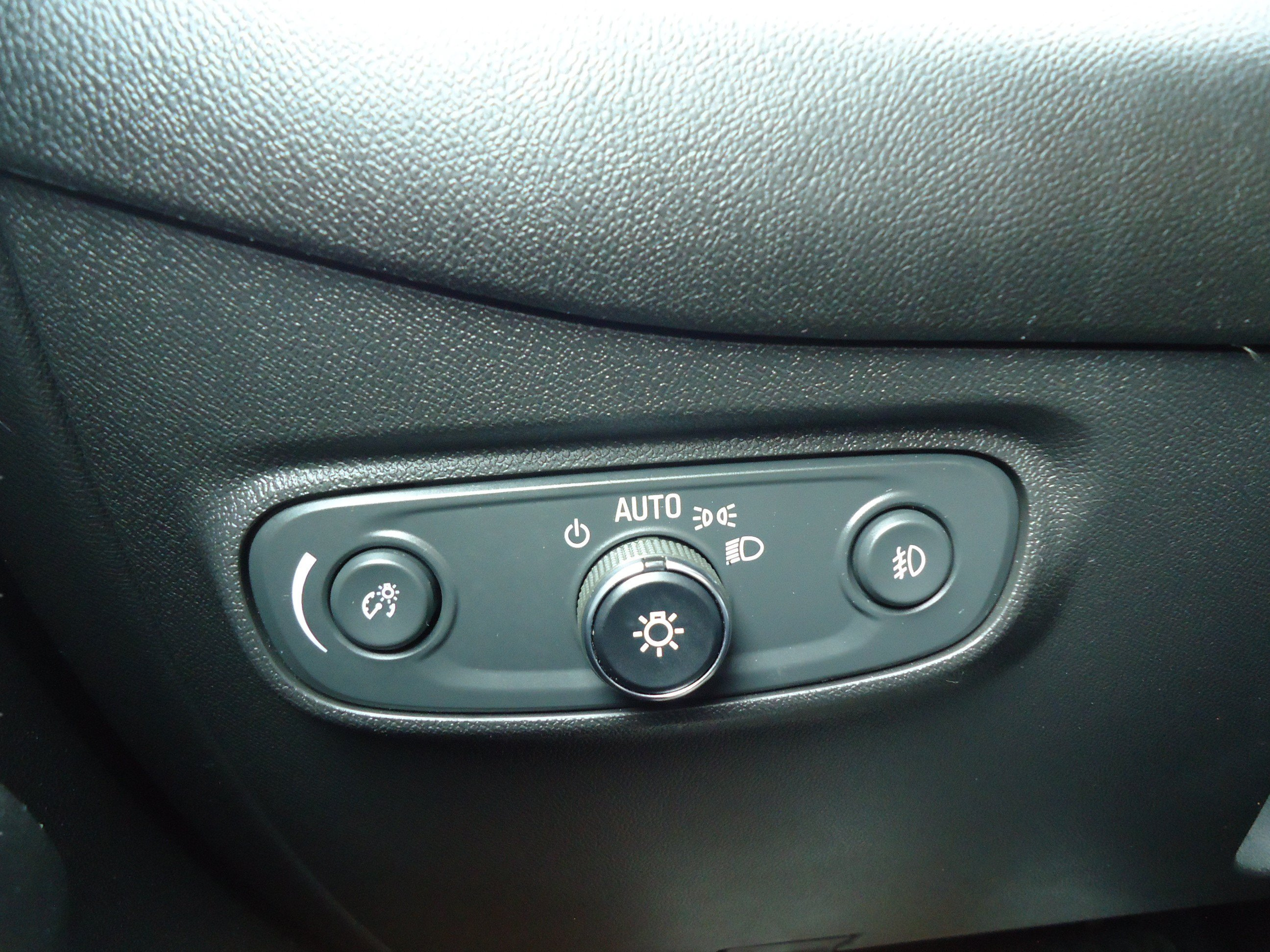 Used 2021 Chevrolet Equinox LT AWD/4WD image 15