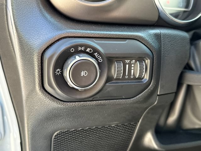 Used 2022 Jeep Wrangler Unlimited Sport AWD/4WD image 24