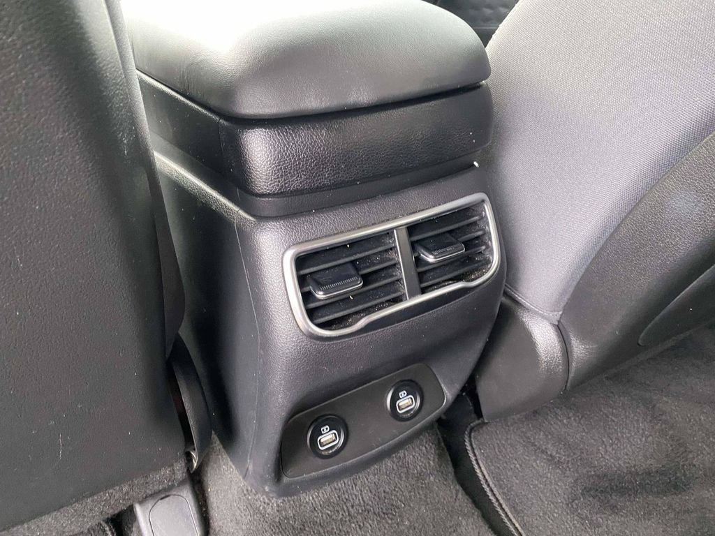 Certified 2022 Hyundai Santa Fe SE FWD image 9