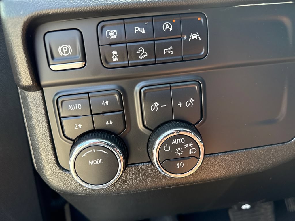 Certified 2025 Chevrolet Tahoe Z71 AWD/4WD image 22