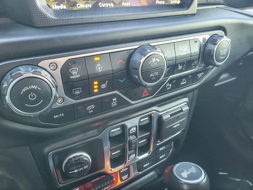 Used 2022 Jeep Wrangler Unlimited Rubicon w/ Trailer Tow Package image 15