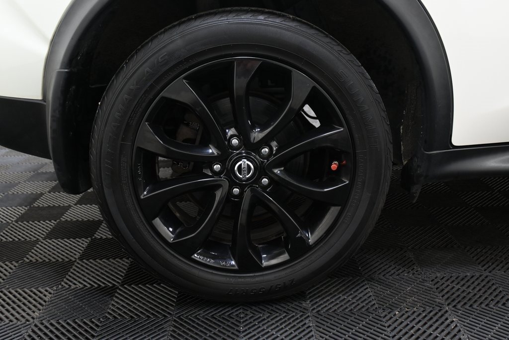 Used 2017 Nissan Juke SV image 34
