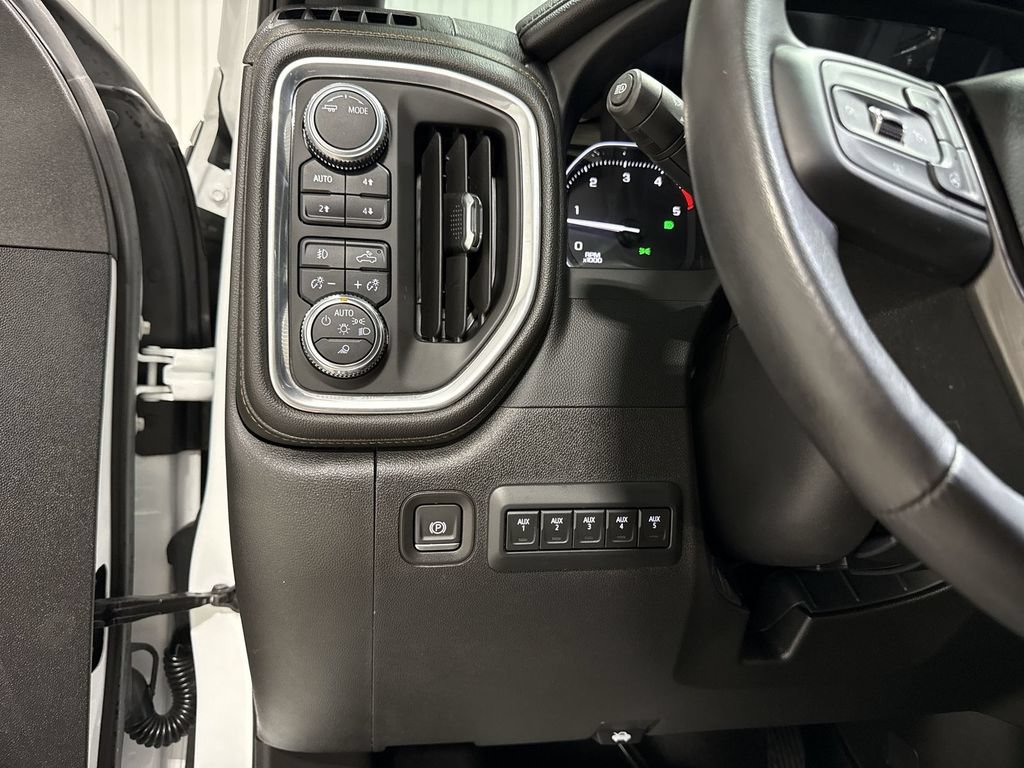 Used 2022 GMC Sierra 2500 AT4 w/ AT4 Preferred Package AWD/4WD image 18