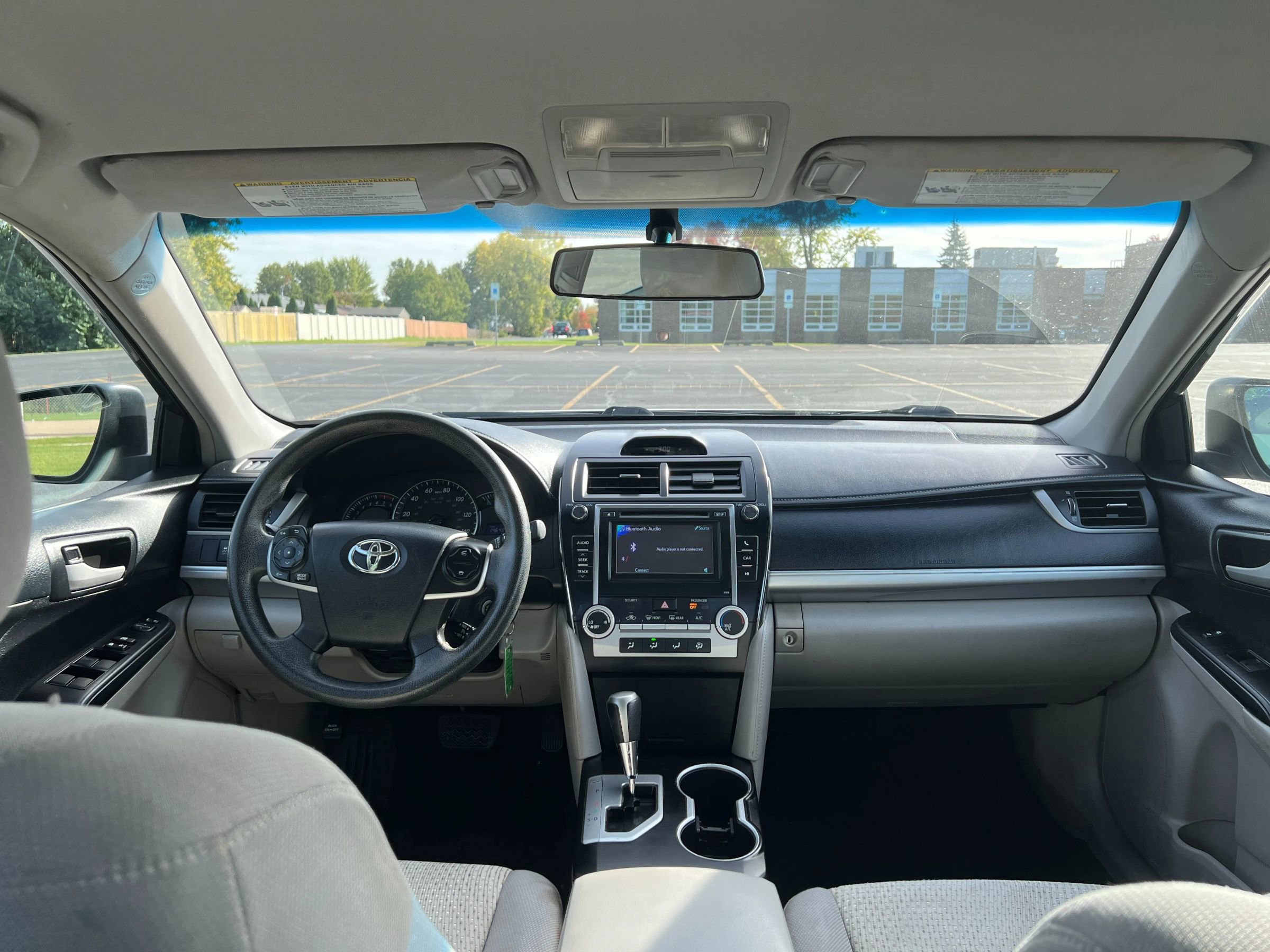 Used 2014 Toyota Camry LE FWD image 29