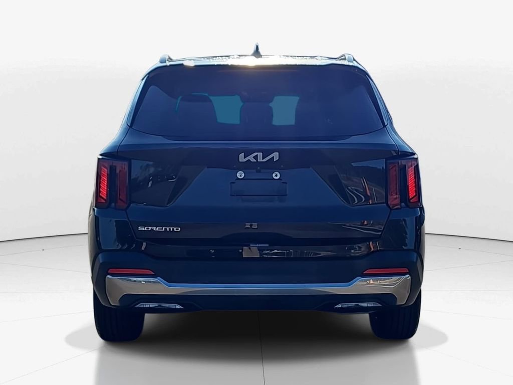 Used 2024 Kia Sorento S image 6