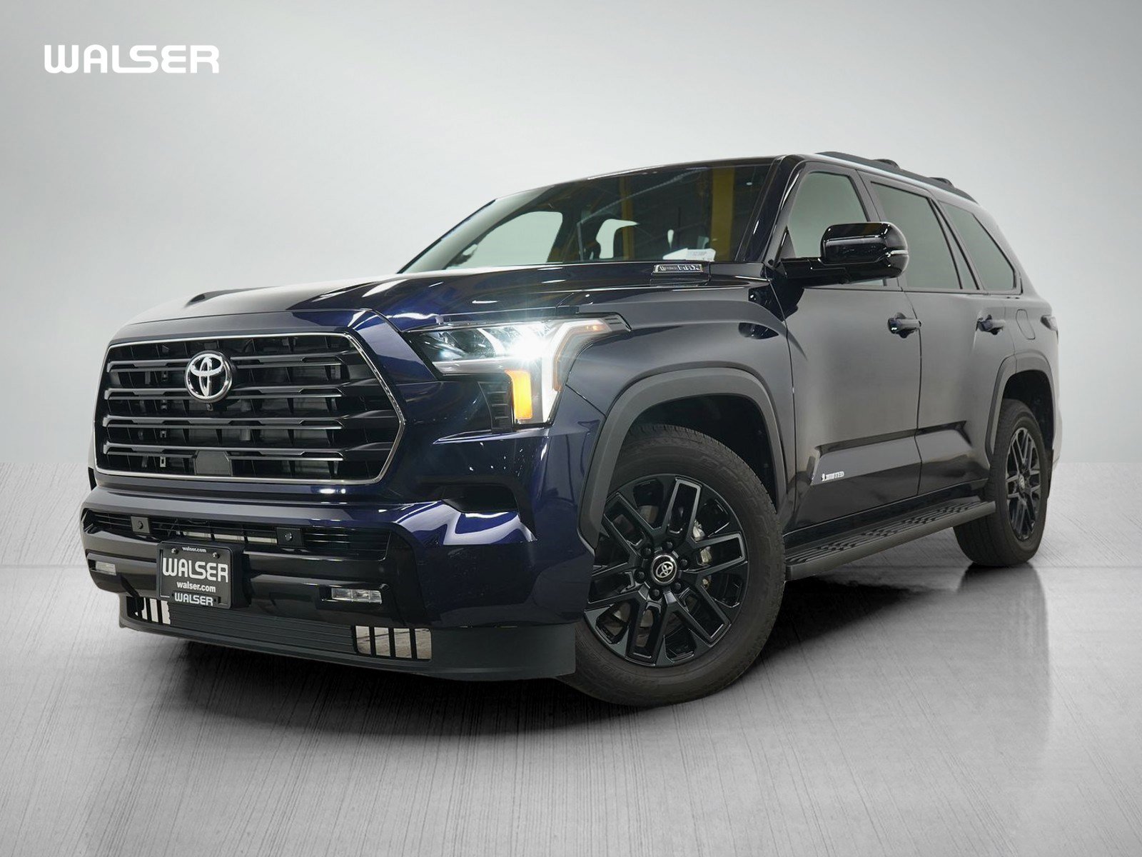 Used 2025 Toyota Sequoia Limited w/ Tow Technology Package AWD/4WD image 1