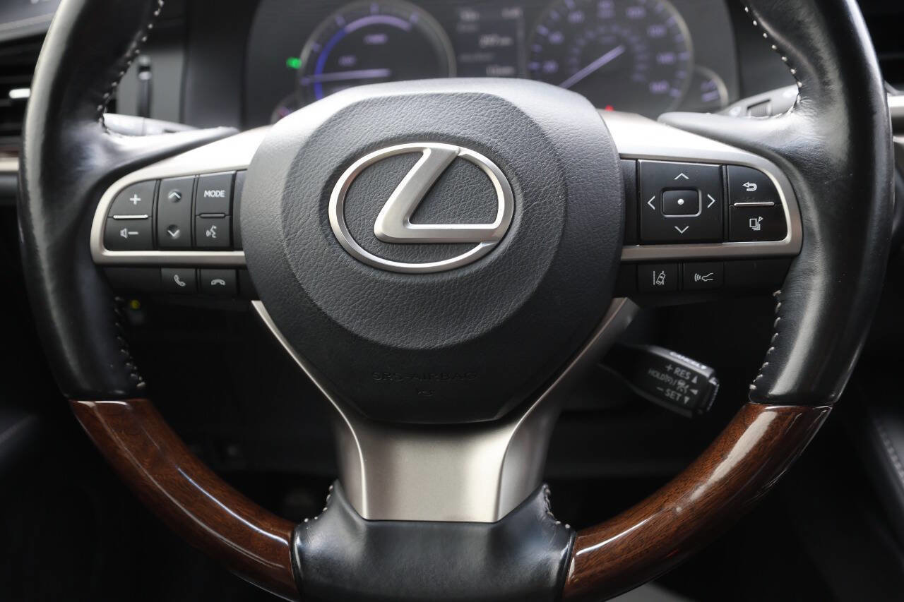 Used 2018 Lexus ES 300h w/ Navigation Package FWD image 18