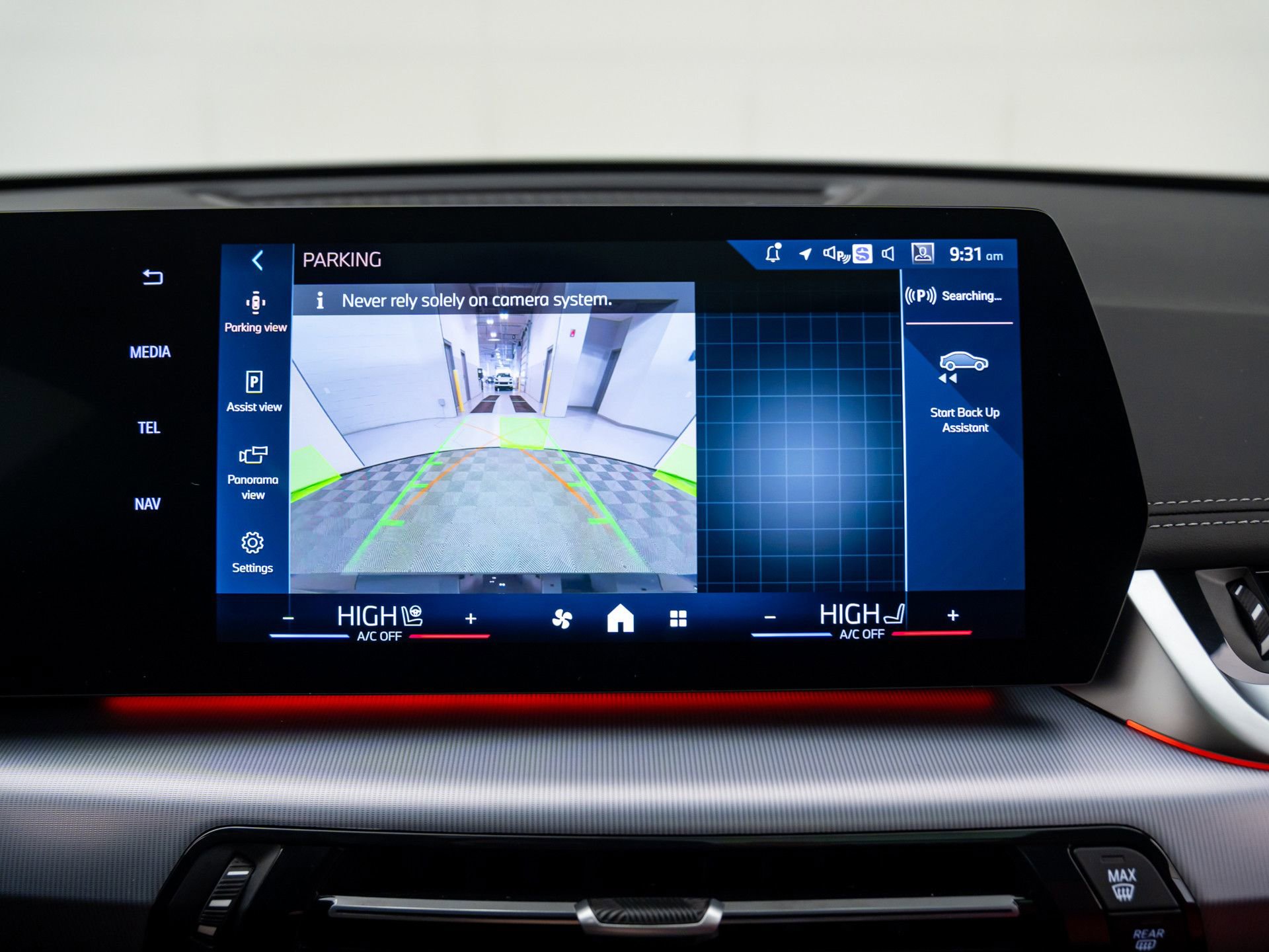 Used 2025 BMW X1 xDrive28i w/ M Sport Package image 23