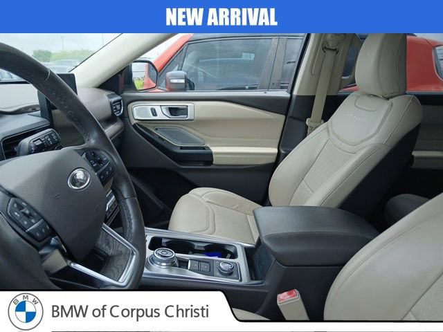 Used 2020 Ford Explorer Platinum w/ Premium Technology Package AWD/4WD image 16