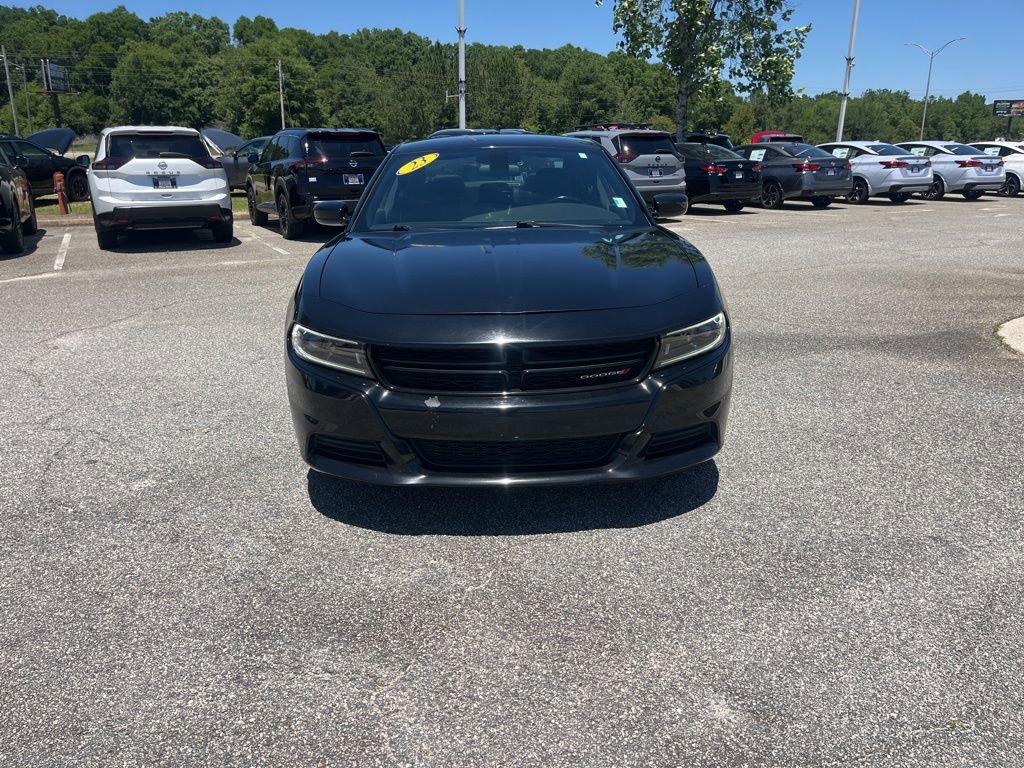 Used 2023 Dodge Charger SXT RWD image 2