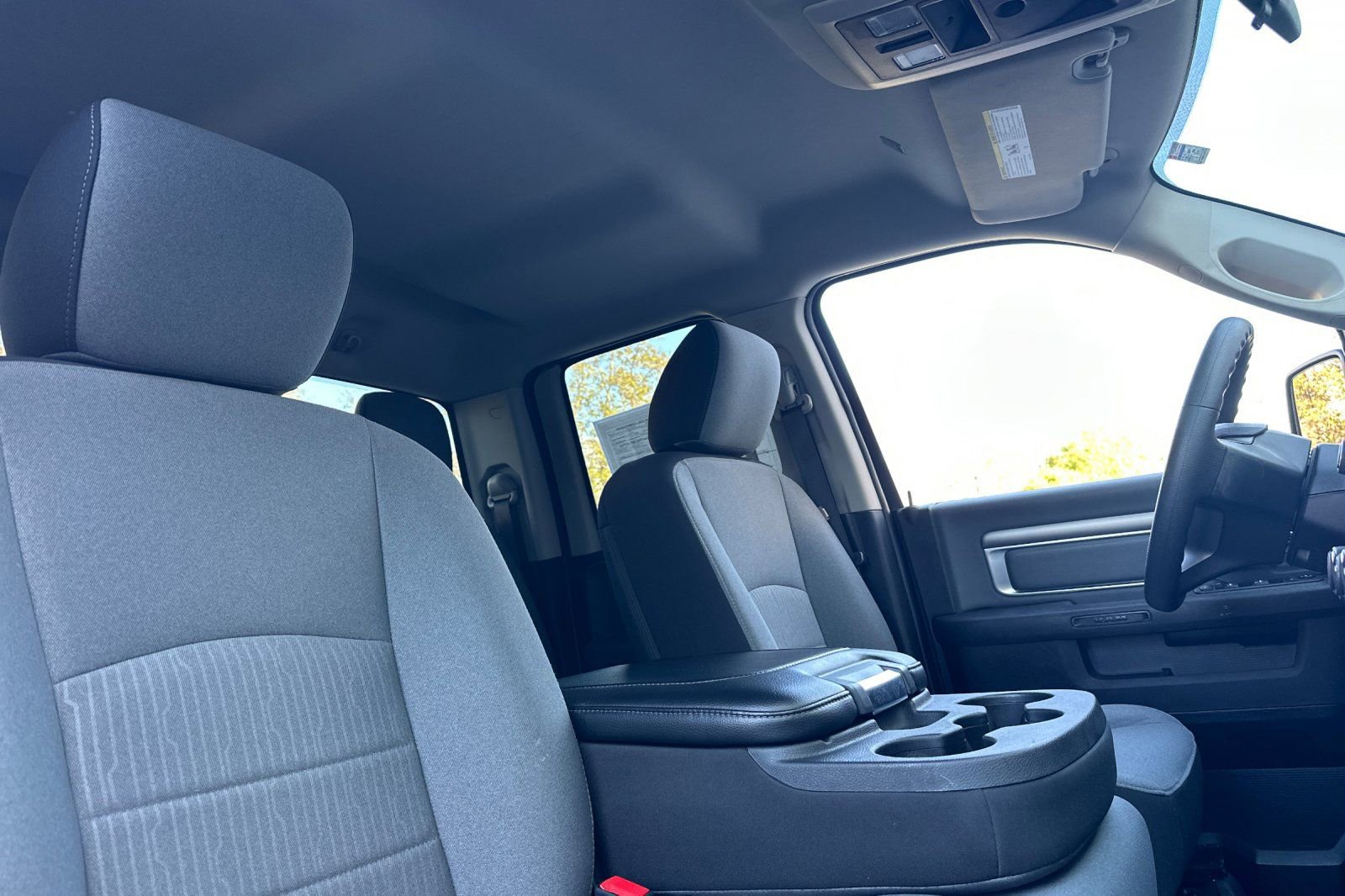 Used 2024 RAM 1500 Classic SLT image 17