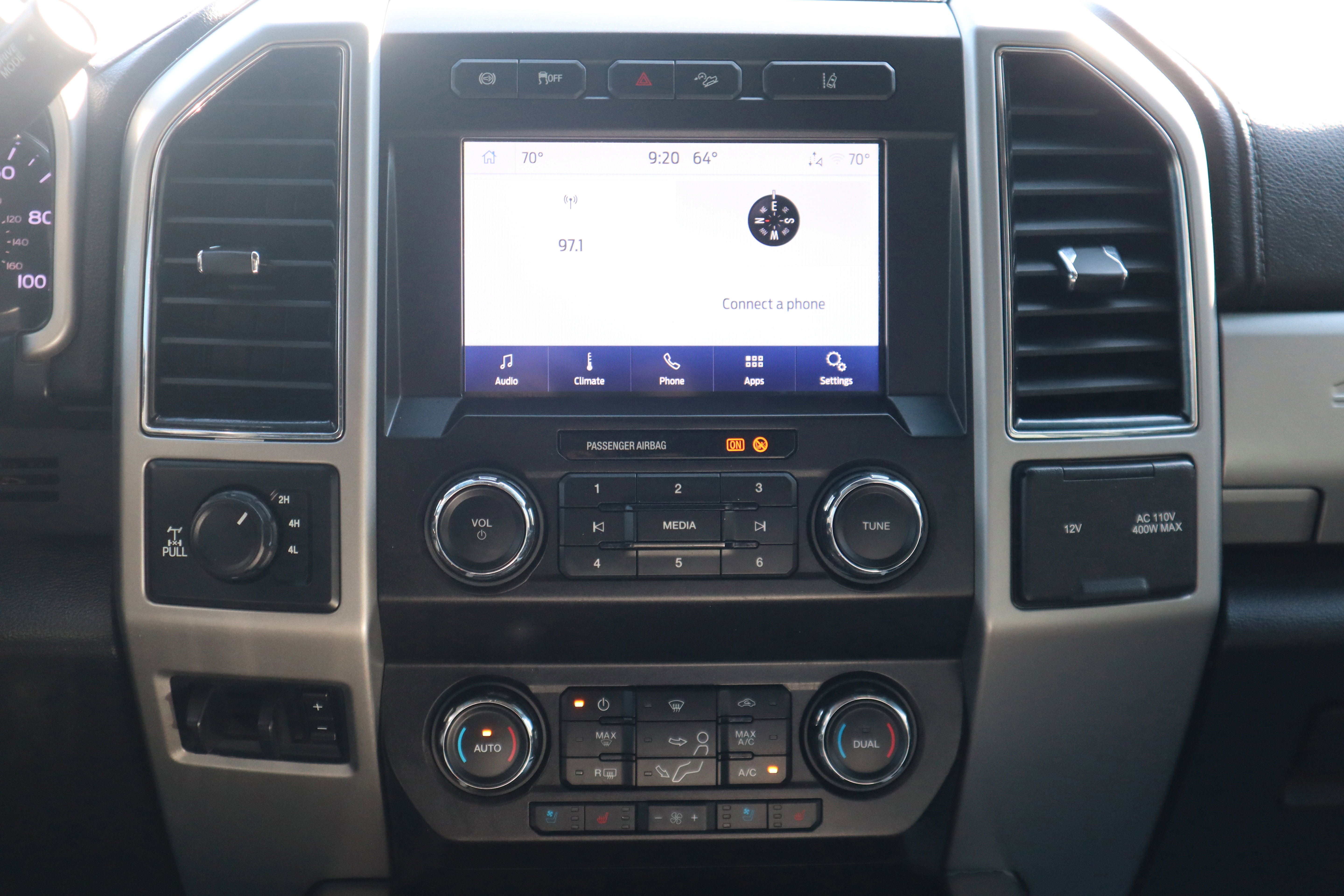 Used 2020 Ford F250 Lariat w/ Lariat Value Package image 15