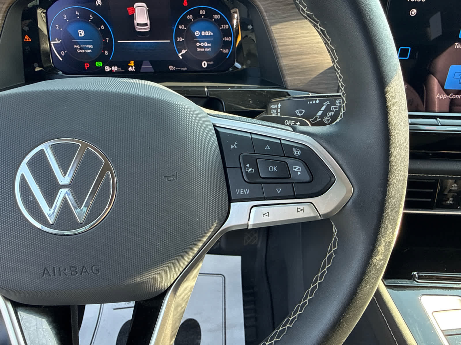 Used 2026 Volkswagen Atlas SEL AWD/4WD image 18