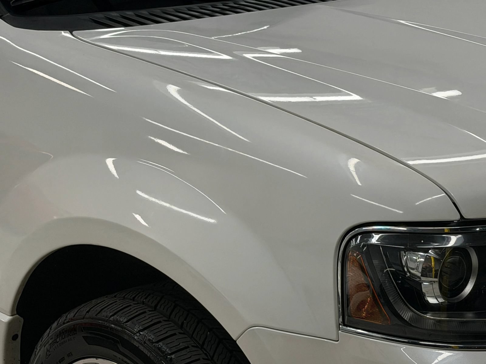 Used 2017 Lincoln Navigator Select AWD/4WD image 6