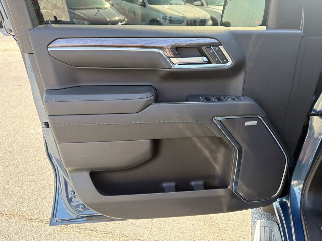 Used 2024 Chevrolet Silverado 1500 LTZ image 10