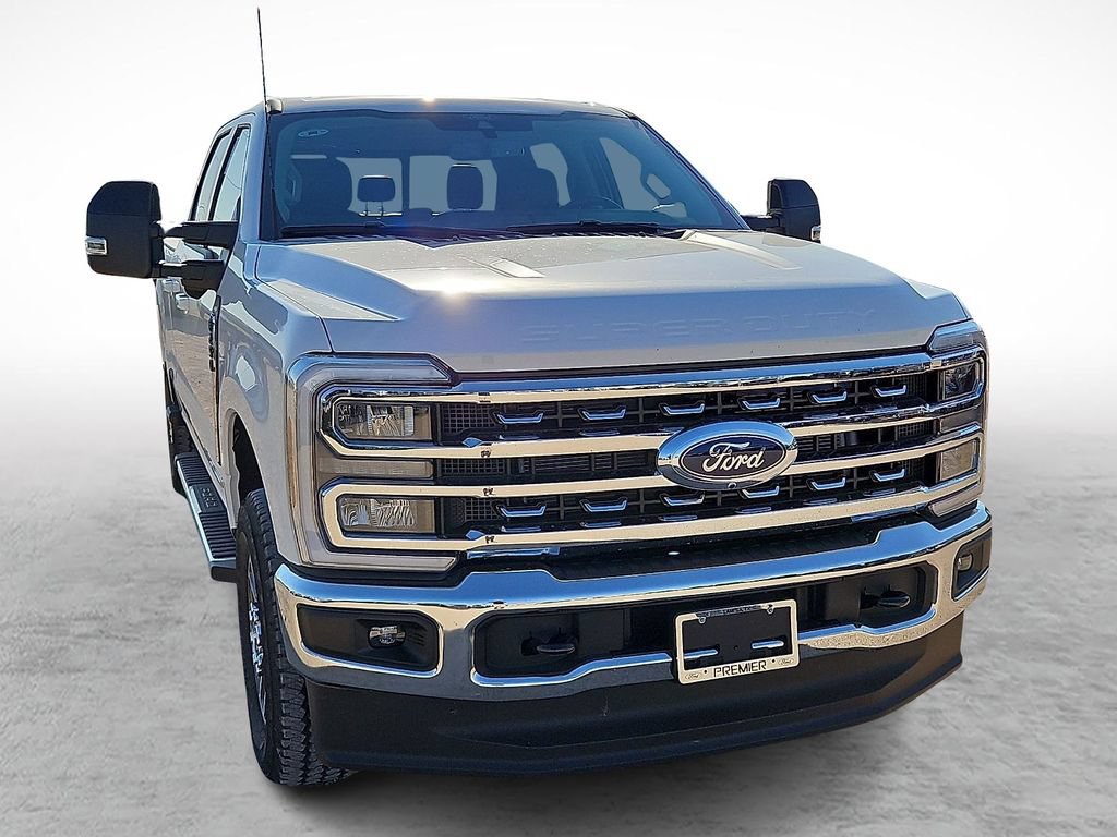 New 2026 Ford F250 Lariat w/ FX4 Off-Road Package AWD/4WD image 2