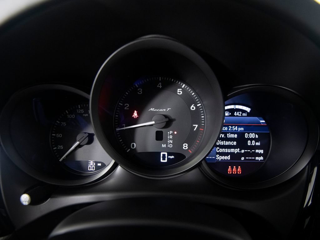 New 2026 Porsche Macan Turbo AWD/4WD image 23