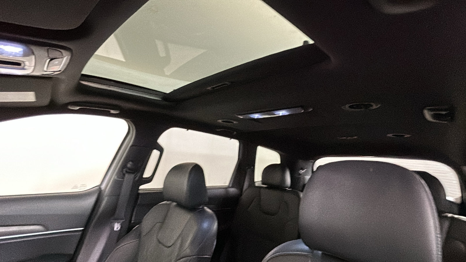Used 2023 Kia Telluride EX X-Line AWD/4WD image 14
