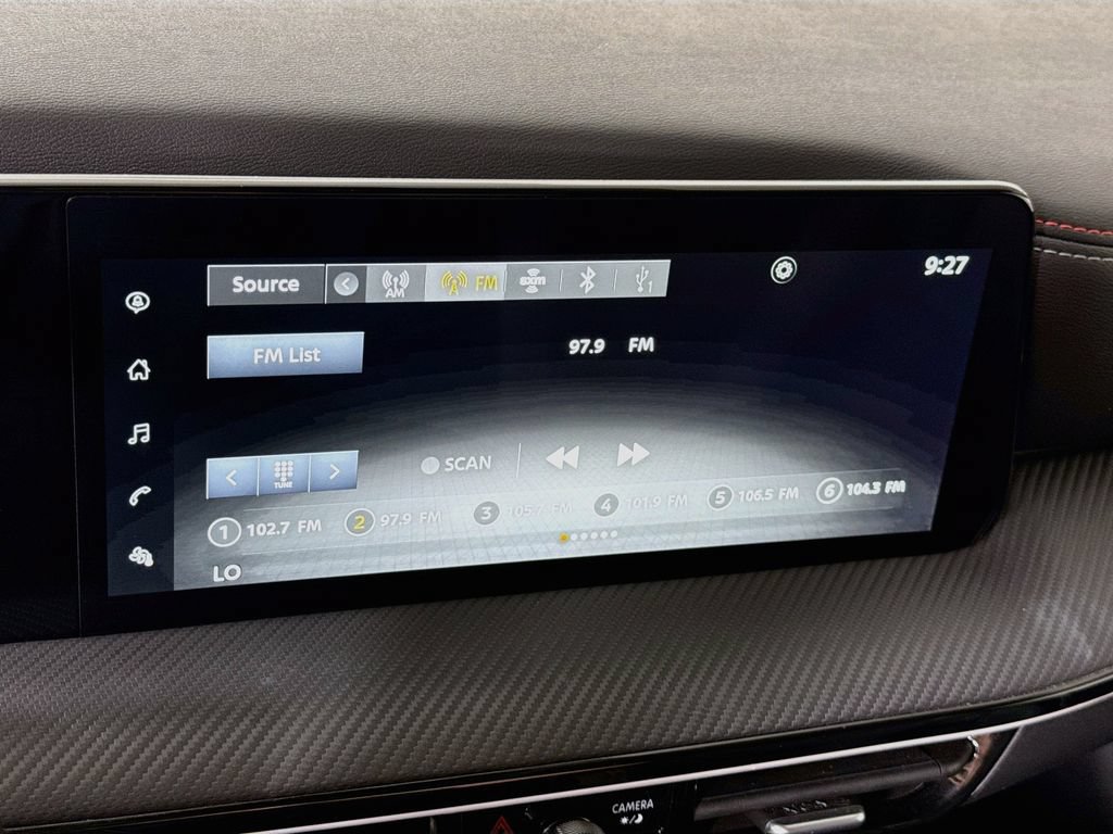 Used 2025 Nissan Kicks SR AWD/4WD image 7