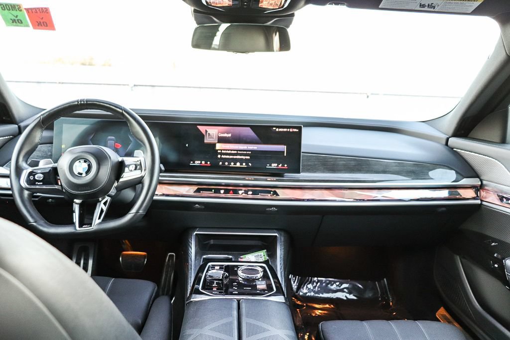 Used 2024 BMW 740i RWD image 14