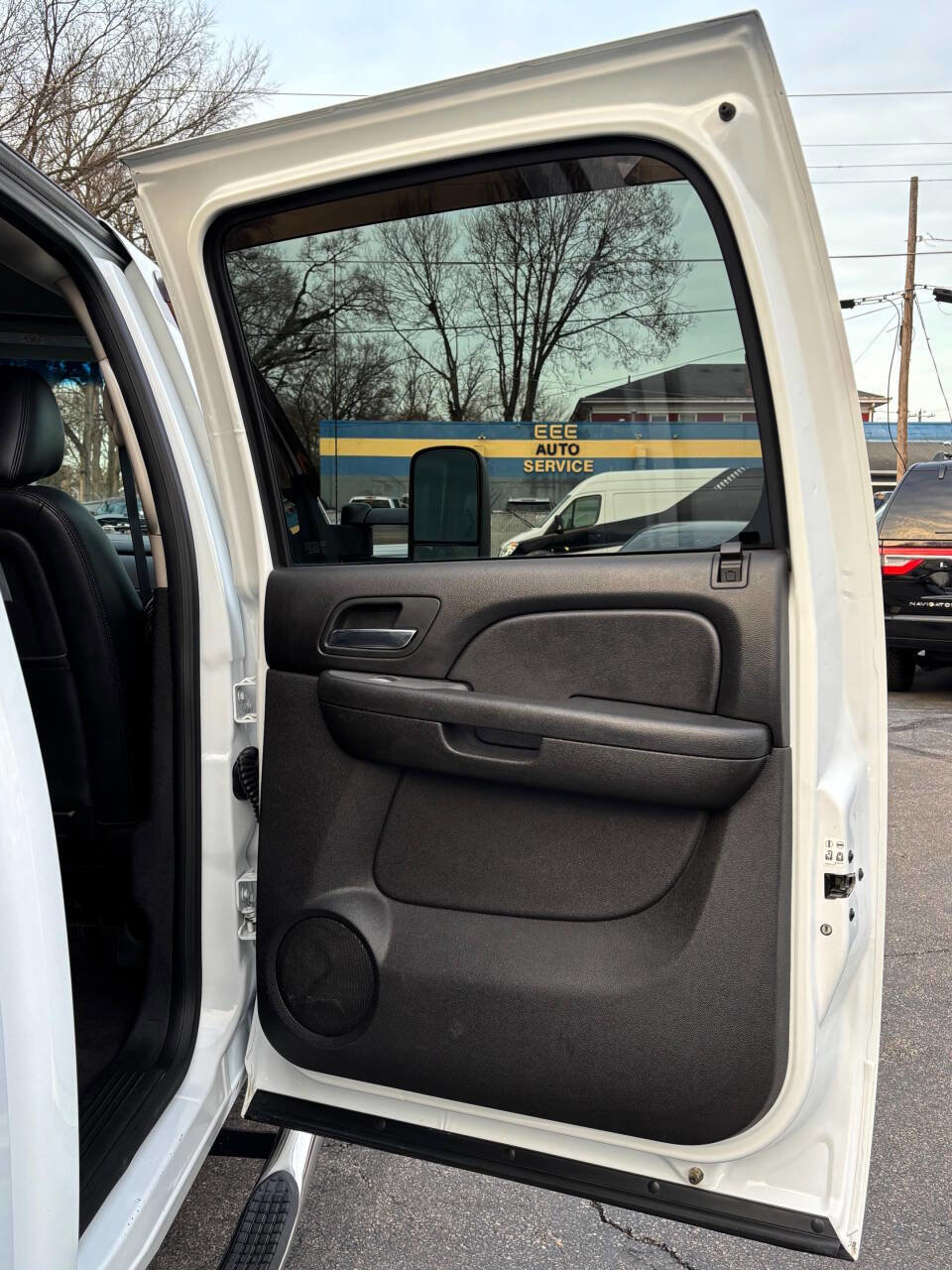 Used 2013 Chevrolet Silverado 3500 LTZ w/ LTZ Plus Package image 15