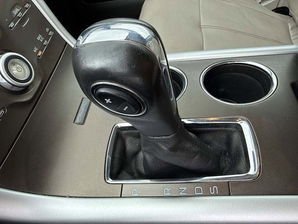 Used 2013 Ford Edge SEL image 27