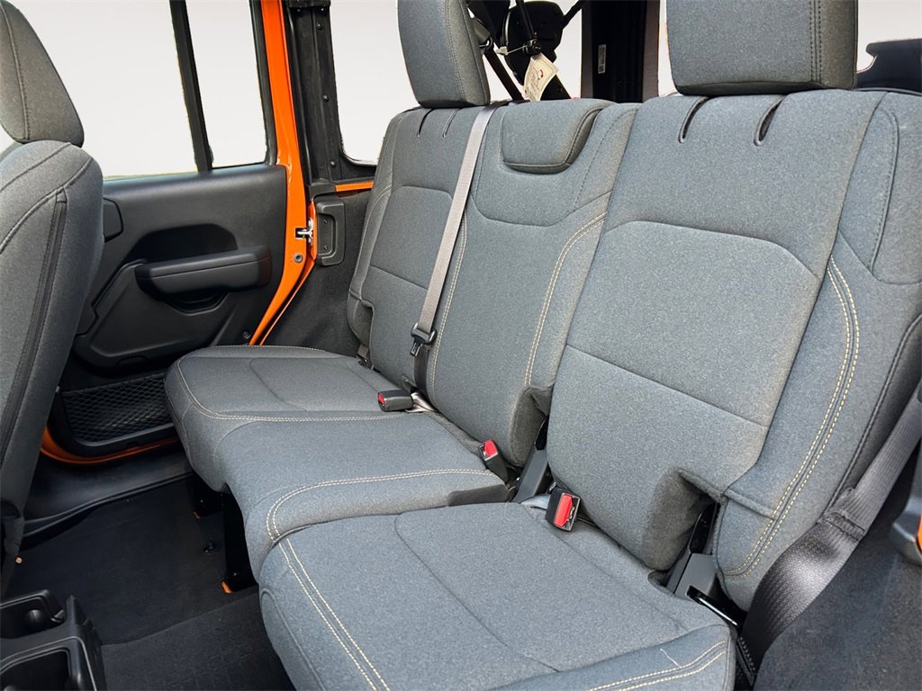 Used 2025 Jeep Wrangler Sport image 13