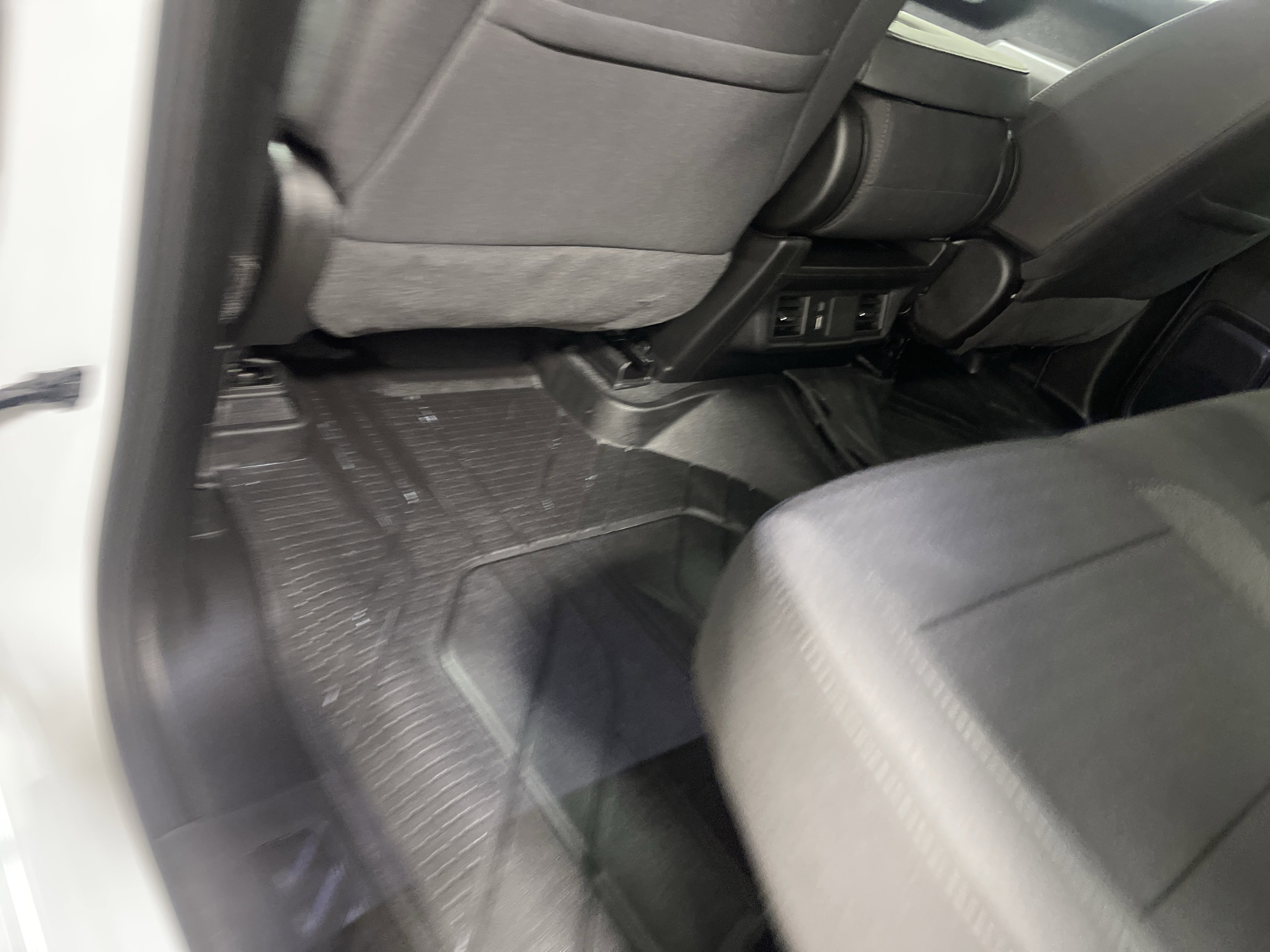 Used 2024 Chevrolet Silverado 2500 Custom w/ Custom Value Package image 17