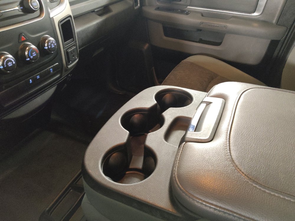 Used 2017 RAM 1500 Classic SLT image 26