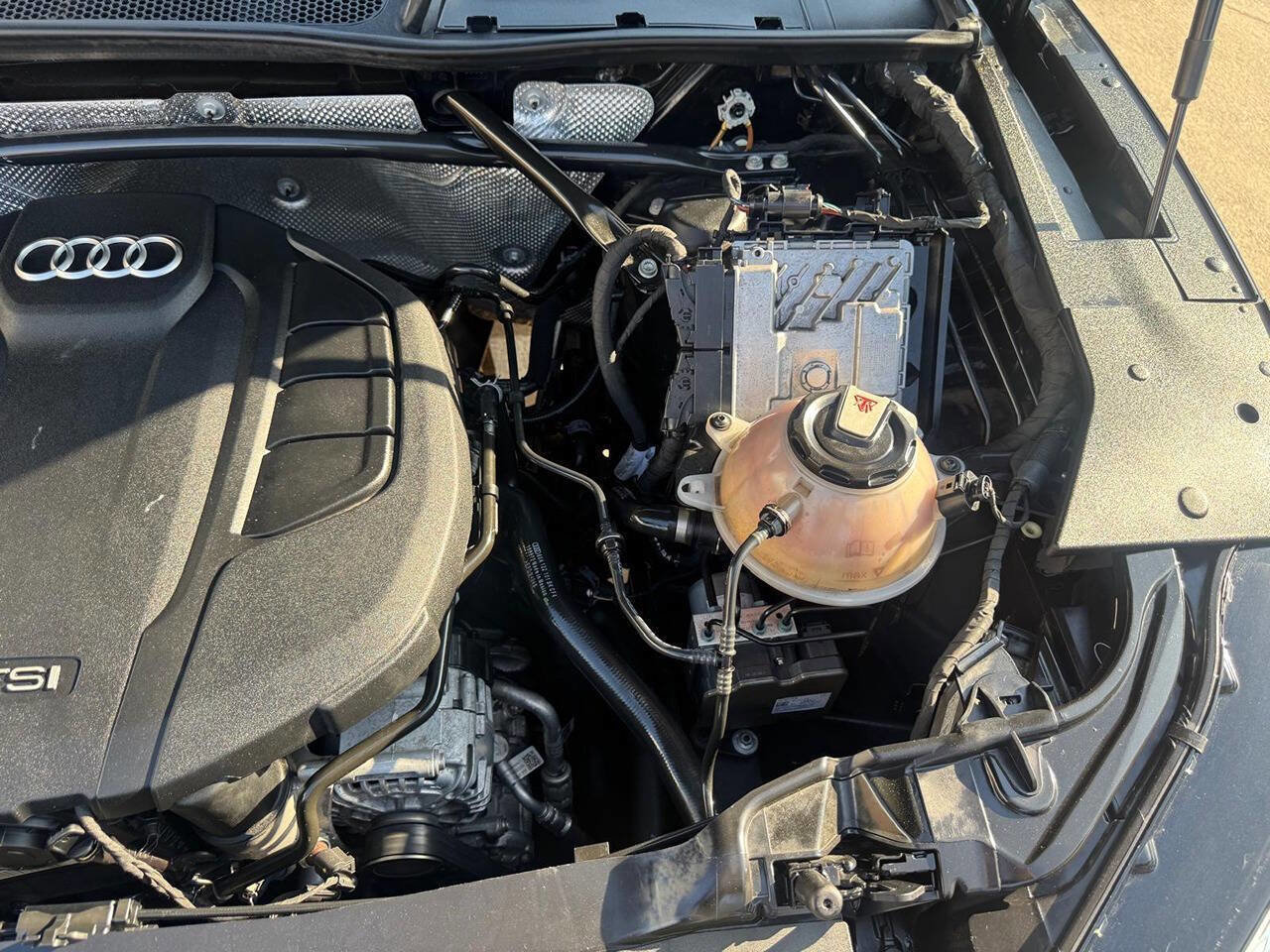 Used 2018 Audi Q5 2.0T Premium Plus w/ Premium Plus Package image 37