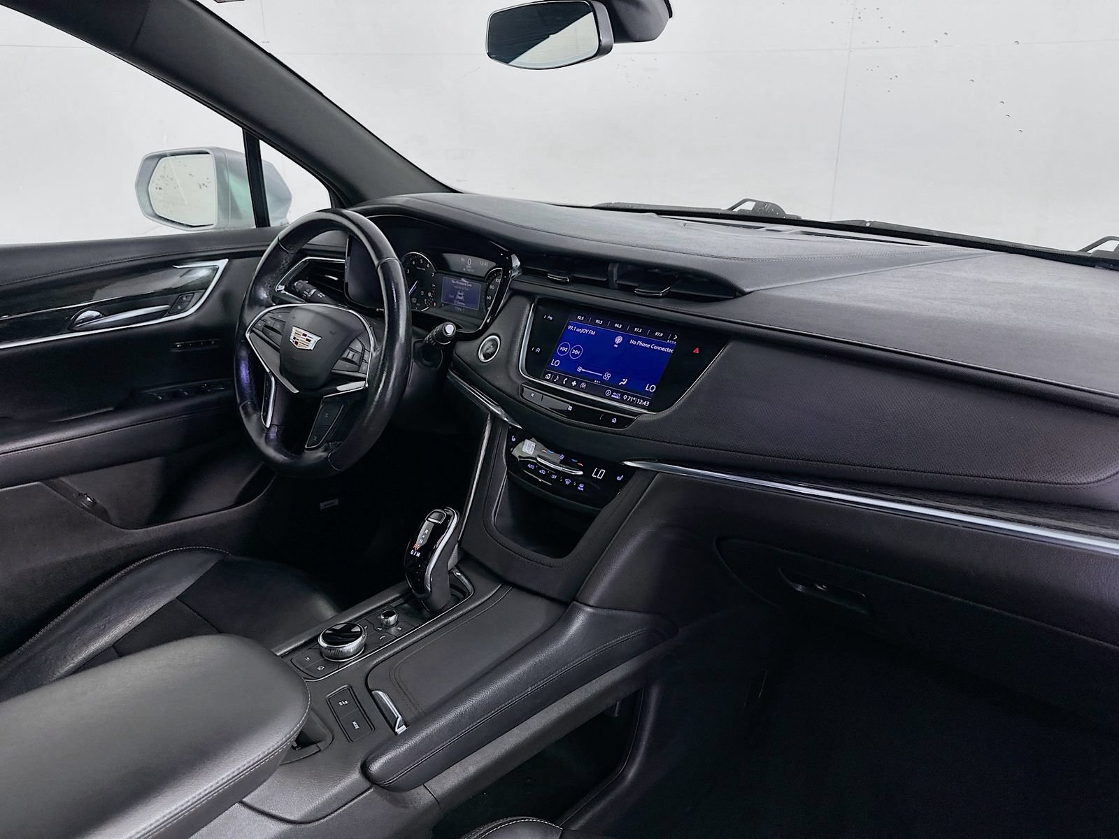 Used 2020 Cadillac XT5 Premium Luxury FWD image 30