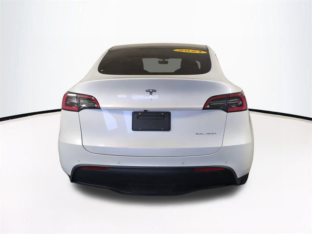 Used 2021 Tesla Model Y Long Range image 6