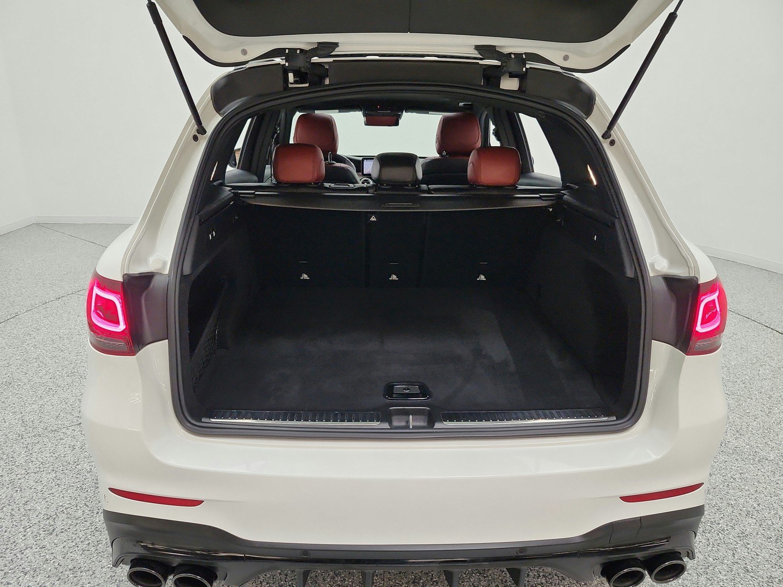 Used 2022 Mercedes-Benz GLC 43 AMG 4MATIC w/ Driver Assistance Package image 29
