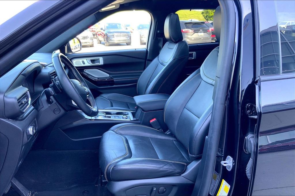 Used 2022 Ford Explorer ST w/ Equipment Group 401A AWD/4WD image 9