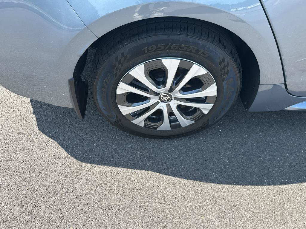 Used 2021 Toyota Corolla LE w/ Carpet Mat Package (TMS) FWD image 30