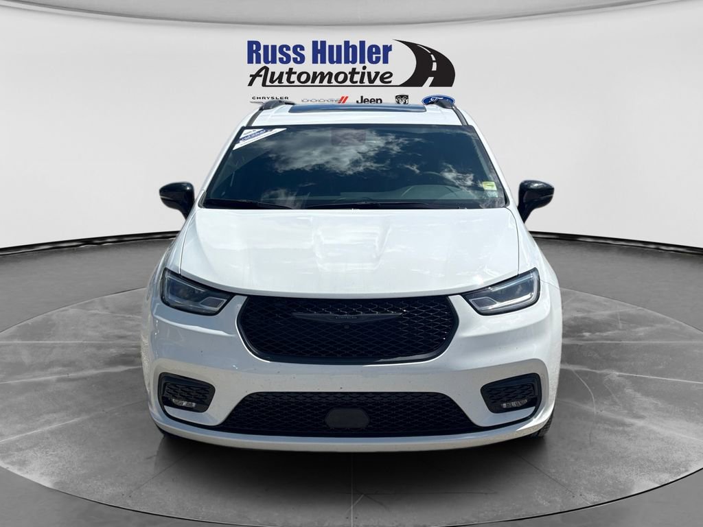 Used 2025 Chrysler Pacifica Limited FWD image 9