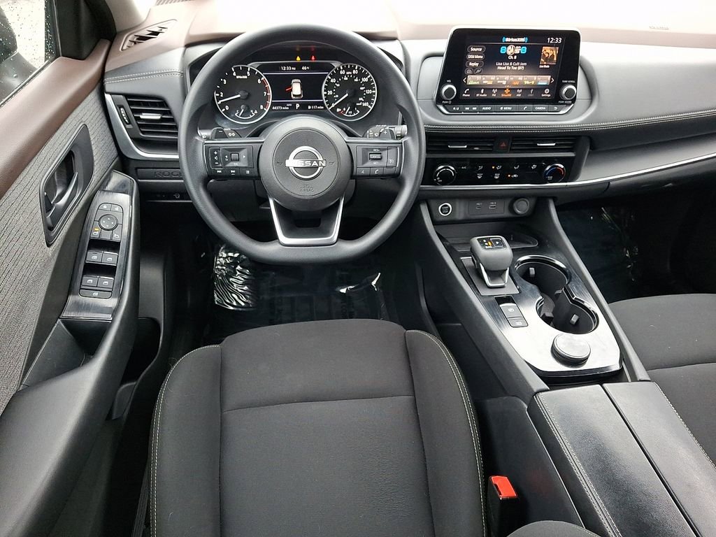 Used 2023 Nissan Rogue S AWD/4WD image 11