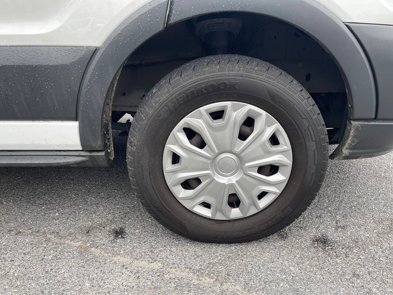 Used 2015 Ford Transit 250 148 Medium Roof image 10