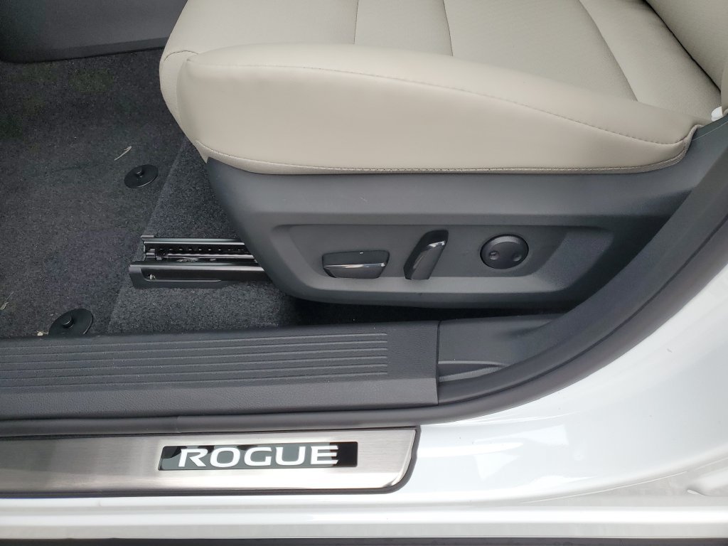 New 2026 Nissan Rogue Dark Armor AWD/4WD image 22