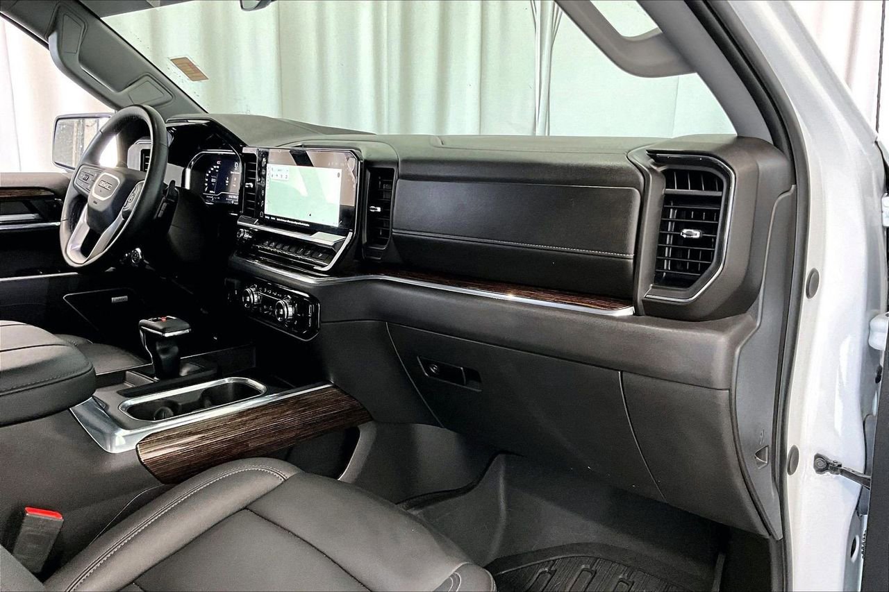 Used 2024 GMC Sierra 1500 Elevation w/ Elevation Premium Package image 28
