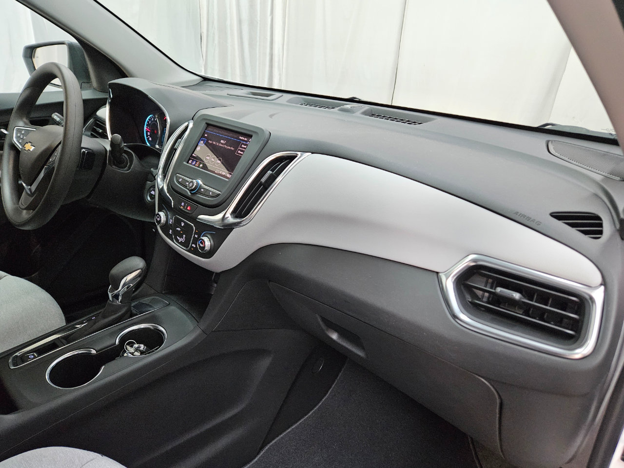 Used 2024 Chevrolet Equinox LS w/ LS Convenience Package image 18