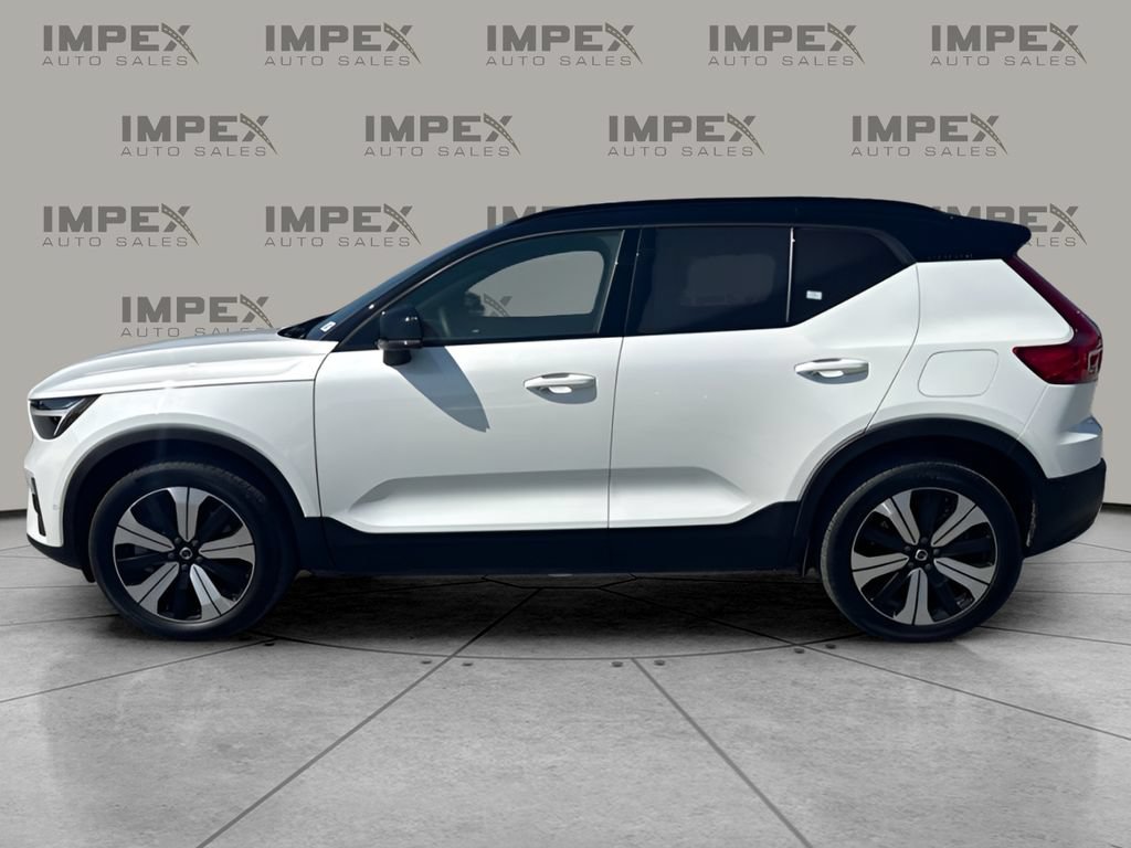 Used 2023 Volvo XC40 Recharge Plus AWD/4WD image 2