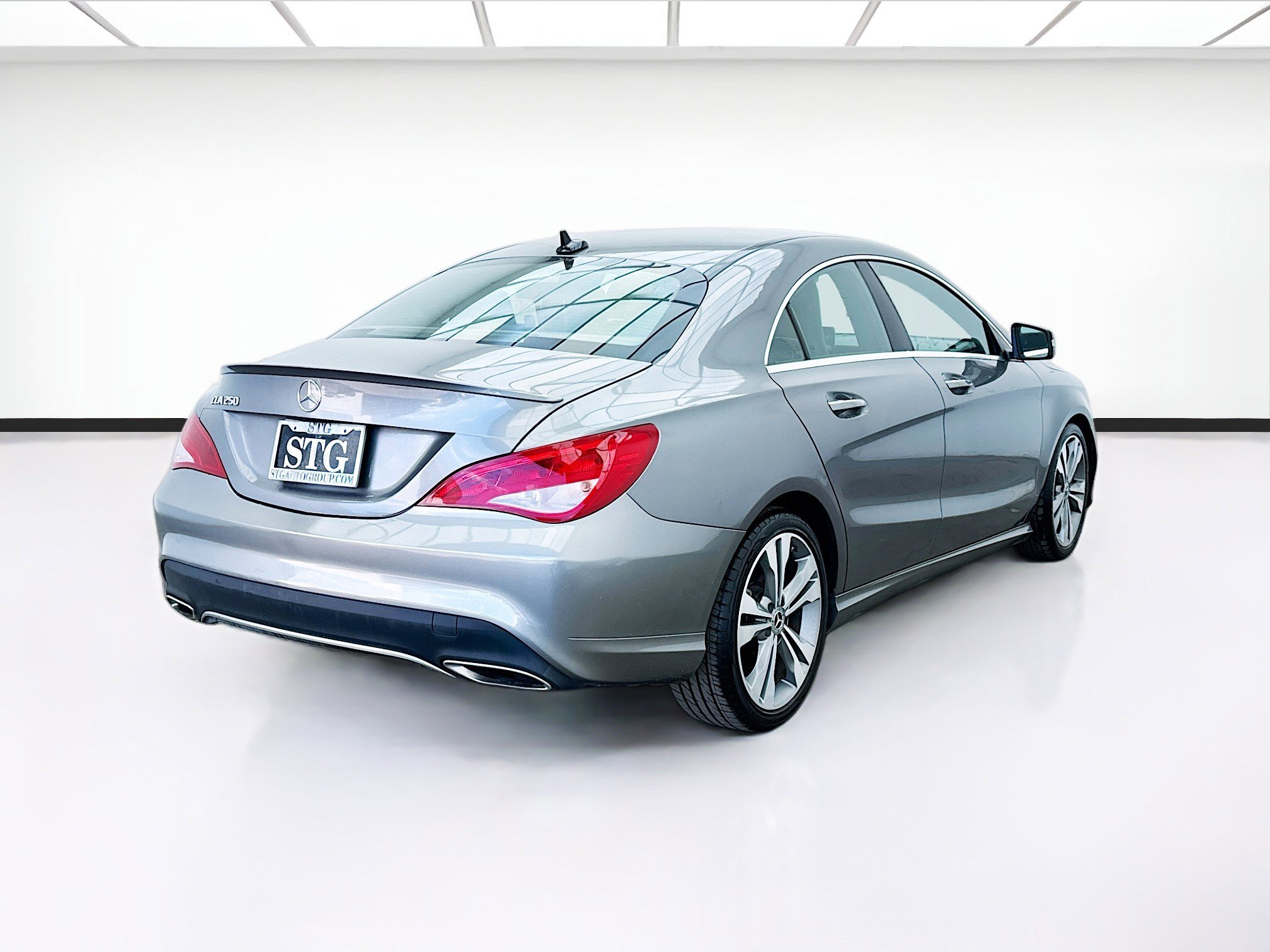 Used 2019 Mercedes-Benz CLA 250 image 4
